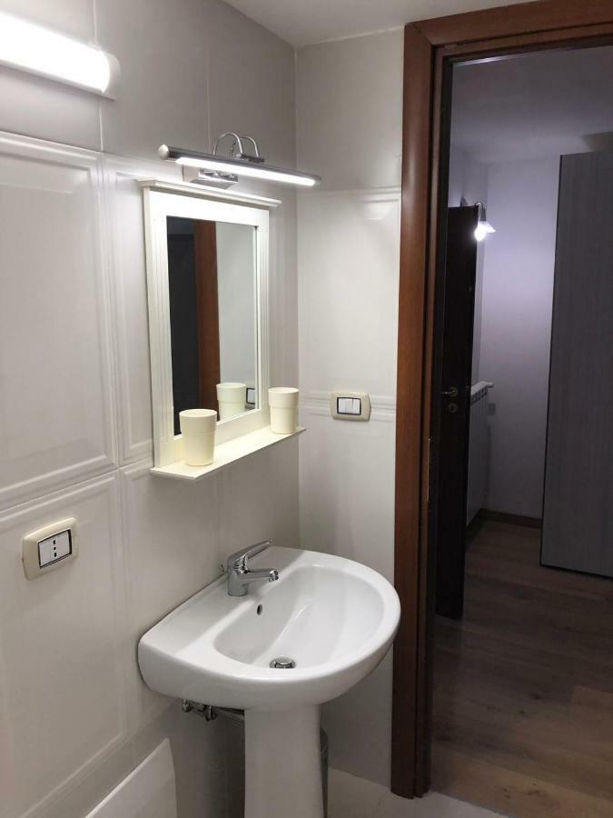 Athmosfera Nova 18 Hotel เนเปิลส์ ภายนอก รูปภาพ