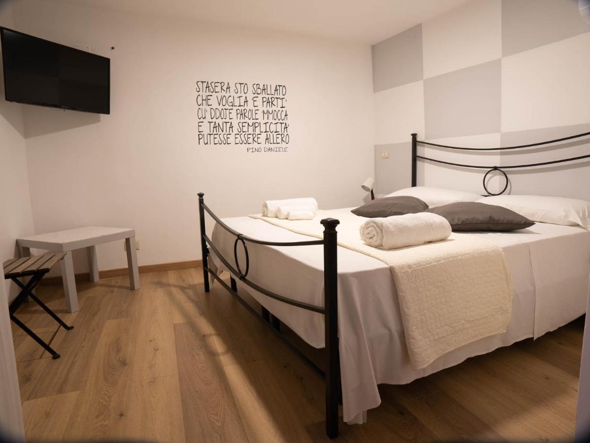 Athmosfera Nova 18 Hotel เนเปิลส์ ภายนอก รูปภาพ