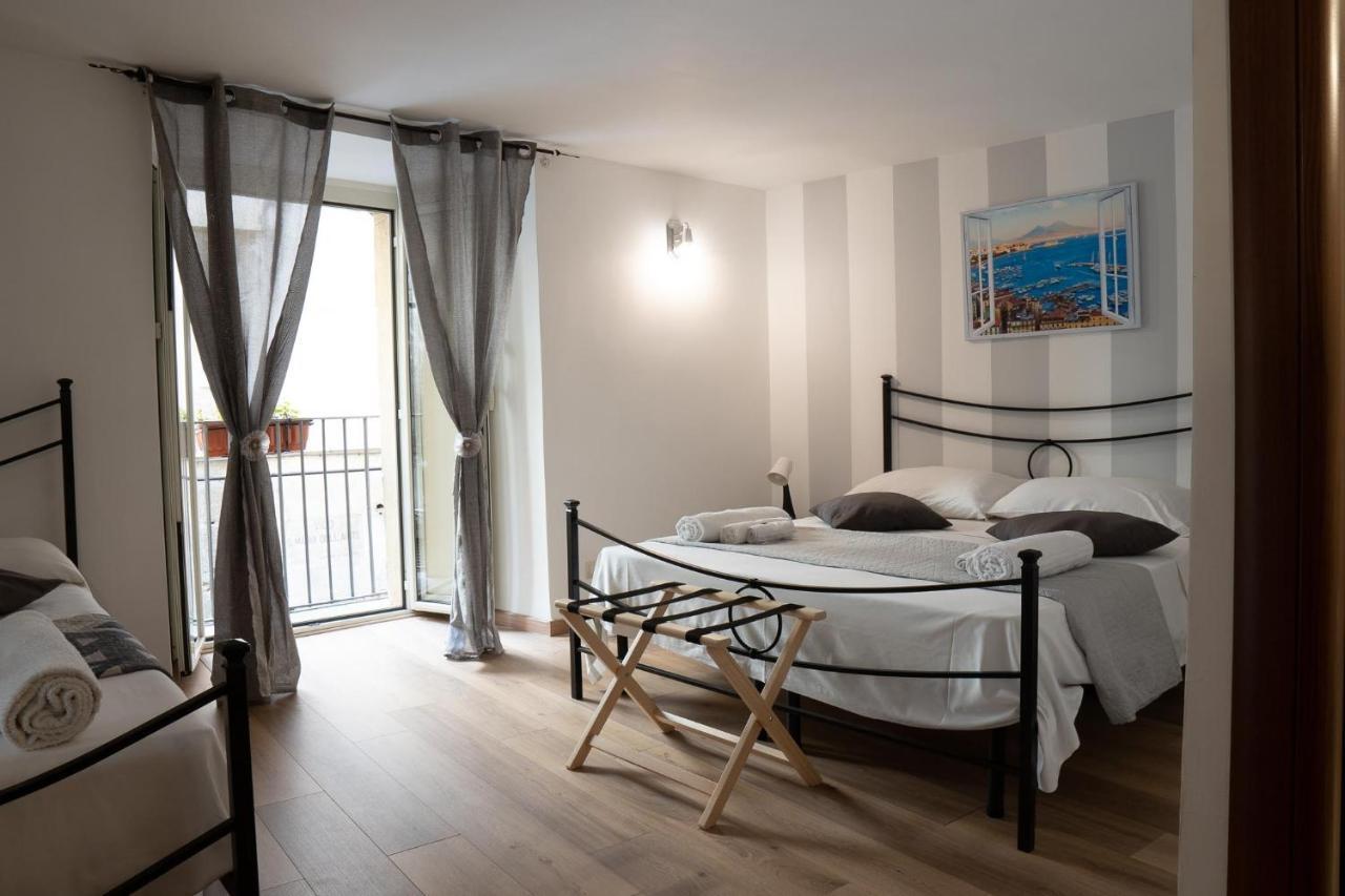 Athmosfera Nova 18 Hotel เนเปิลส์ ภายนอก รูปภาพ